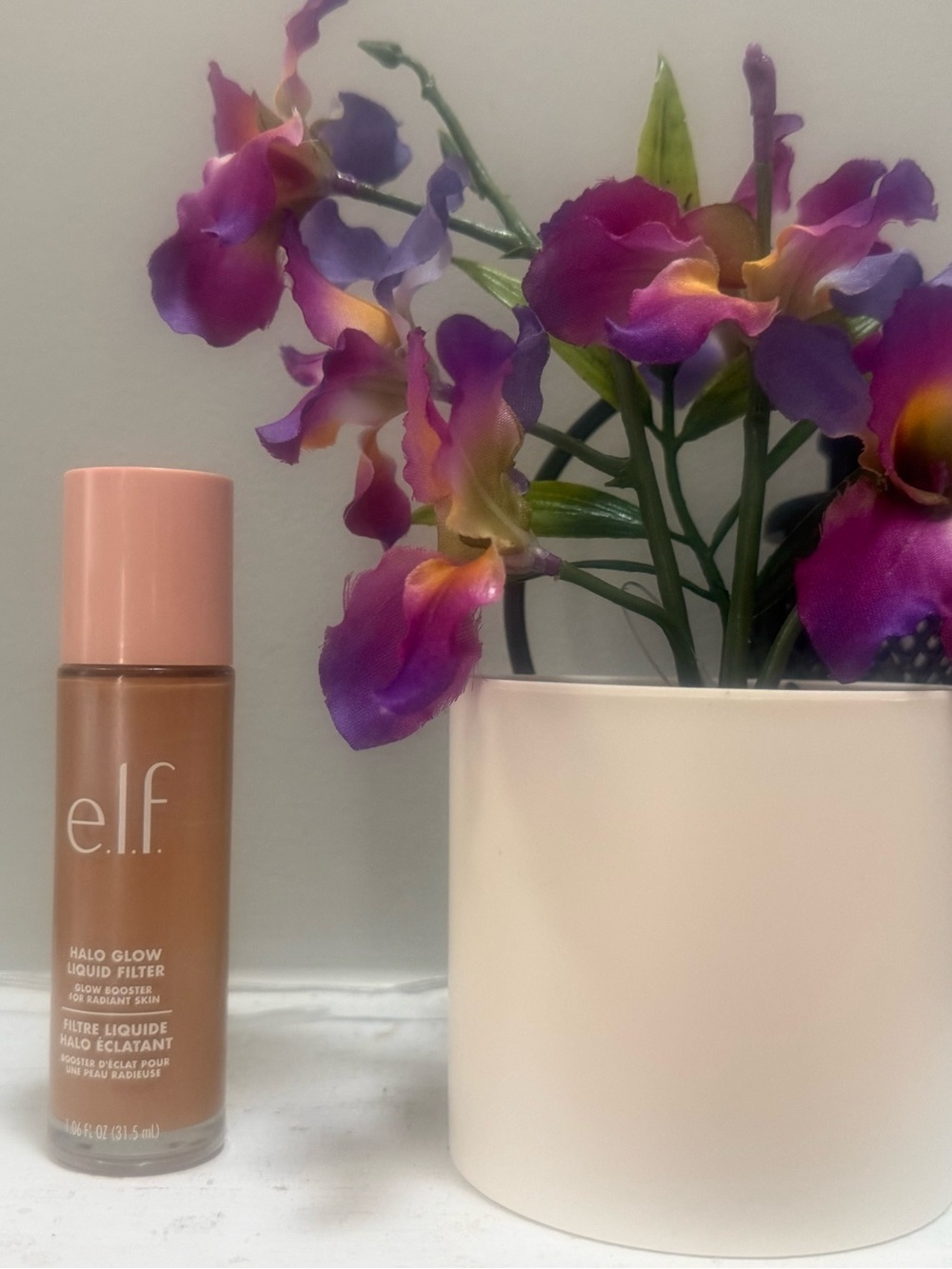 ELF Halo Glow Liquid Filter -Used once. Shade medium